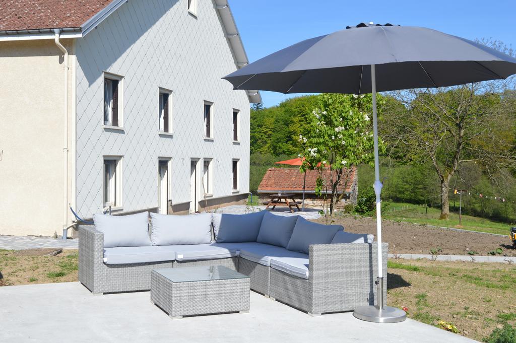 Chambres Et Table D'Hotes La Trottelee Bellefontaine  Exteriör bild